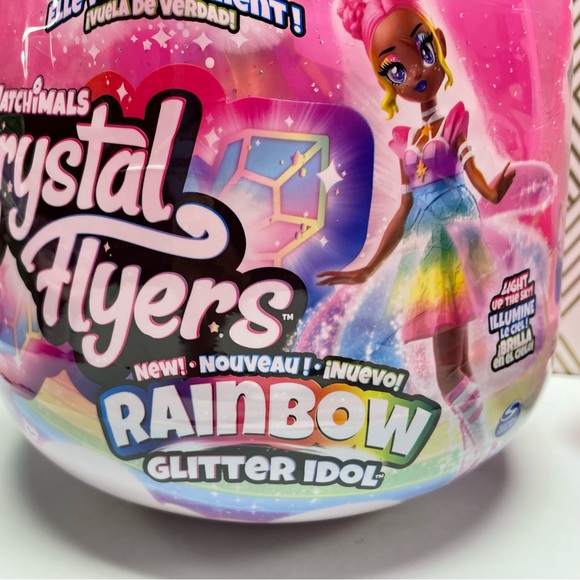 HATCHIMALS Crystal Flyers Rainbow Glitter Doll & Rainbow-cation Family Carton - Picture 5 of 7